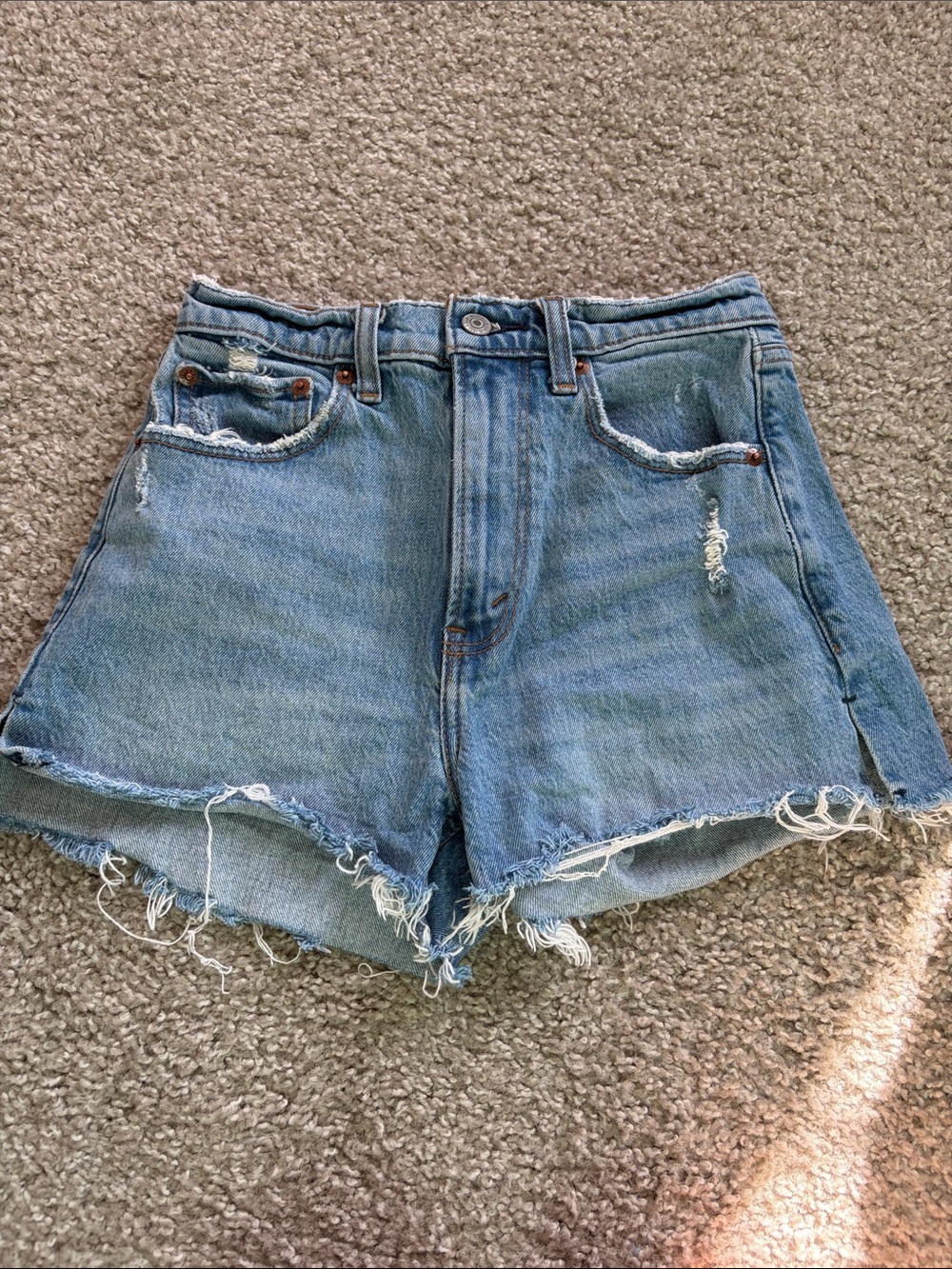 A&F Mom Short High-Rise Distressed Denim Shorts - Light Blue